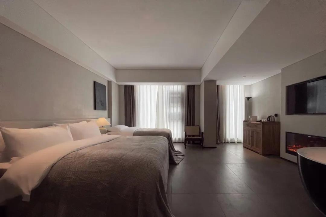 Phoenix Hall House Hotel Fenghuang Eksteriør billede